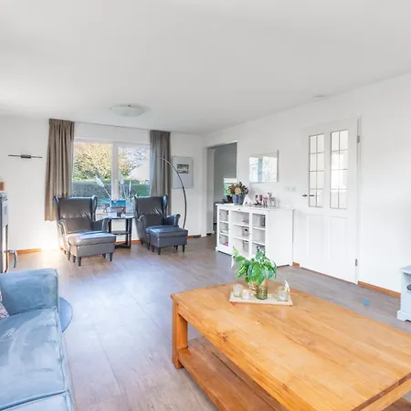 Holiday home Villapark Kamperfoelie 75
